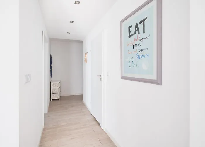 Baltic Breeze - 2 Sypialnie Z Basenem 800m Od Plazy Апартаменты *